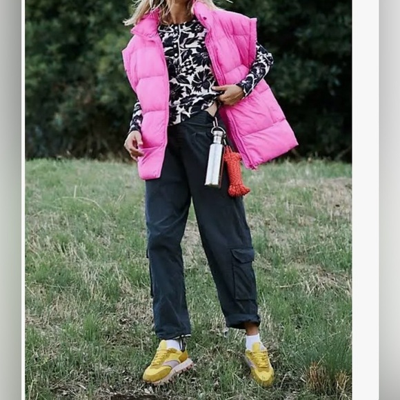 Free People Movement In A Bubble Puffer Vest Jacket In White - Picture 15 of 16